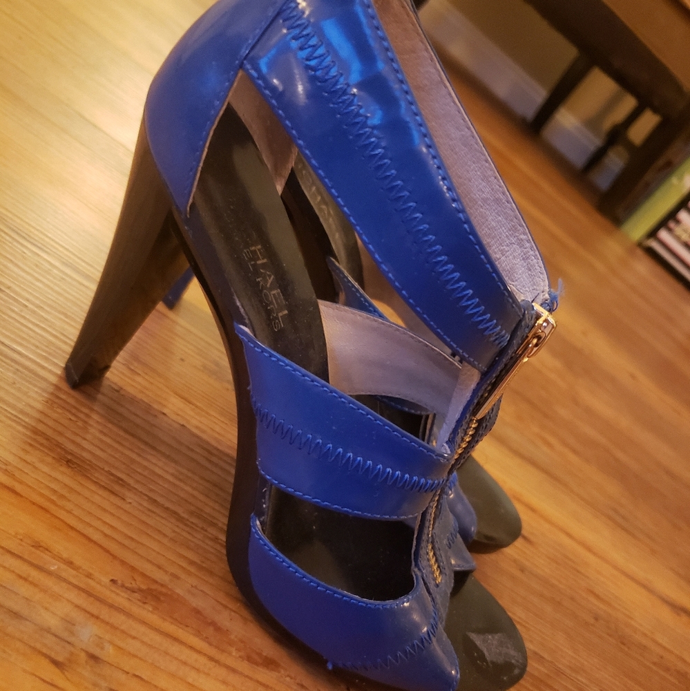 Michael Kors blue patent leather heels